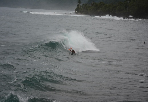 2014-12-26 17-30-11 Tahiti cascades