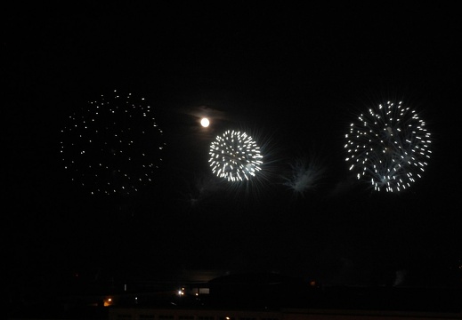 2014-07-13 23-58-21 feu artifice