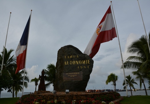2014-12-15 18-31-52 Tahiti Papeete