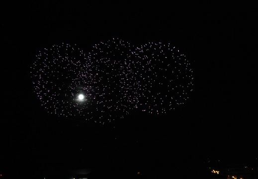 2014-07-13 23-56-34 feu artifice