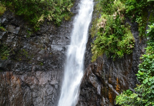 2014-12-26 16-45-15 Tahiti cascades