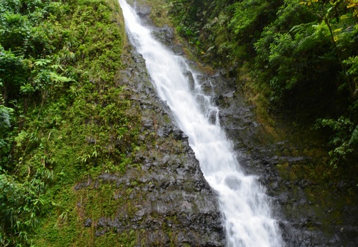 2014-12-26 16-43-54 Tahiti cascades