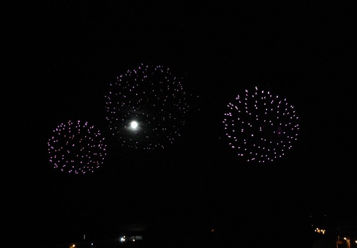 2014-07-13 23-56-25 feu artifice